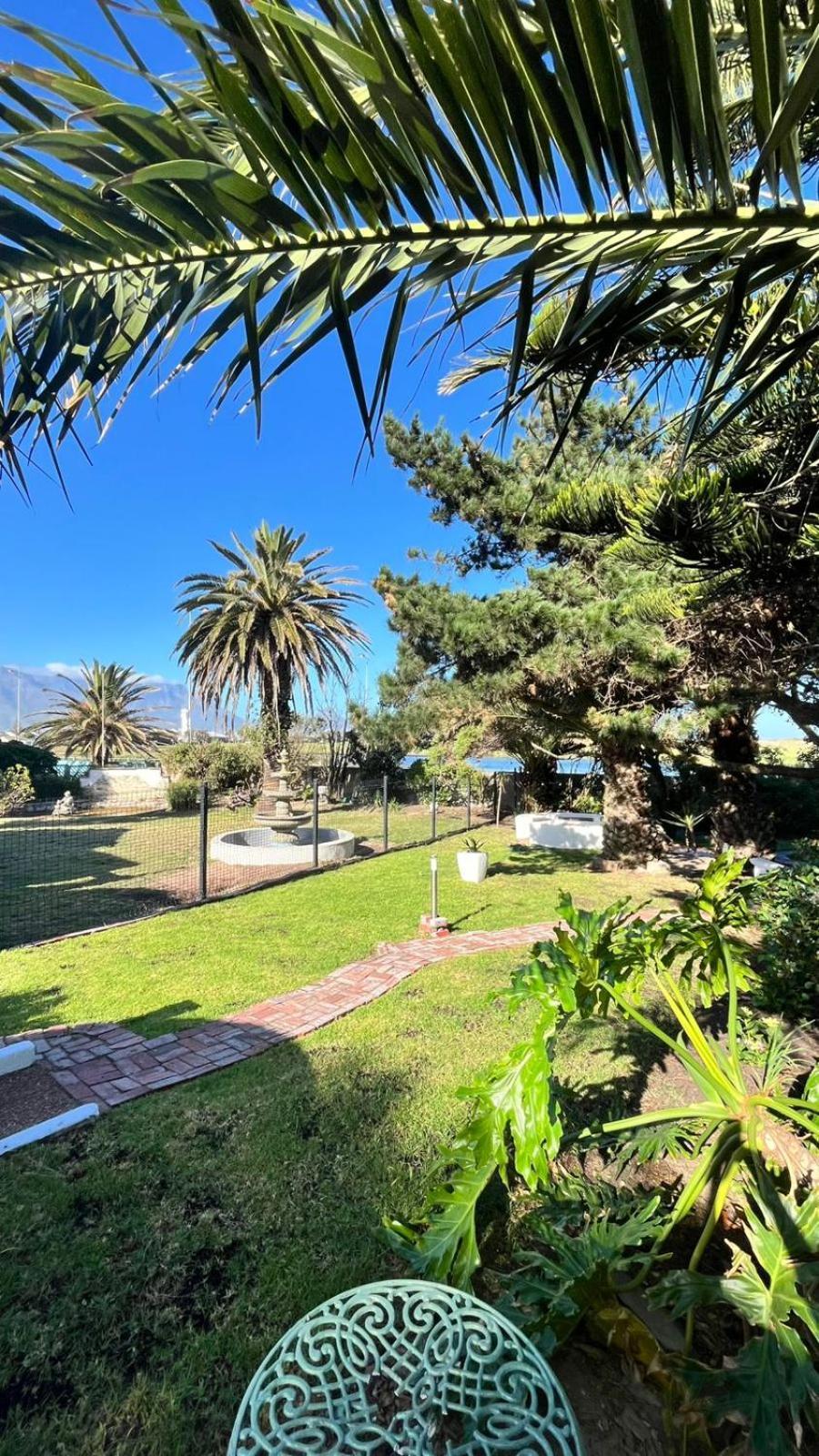 Lagoon Lodge Cape Town Bagian luar foto